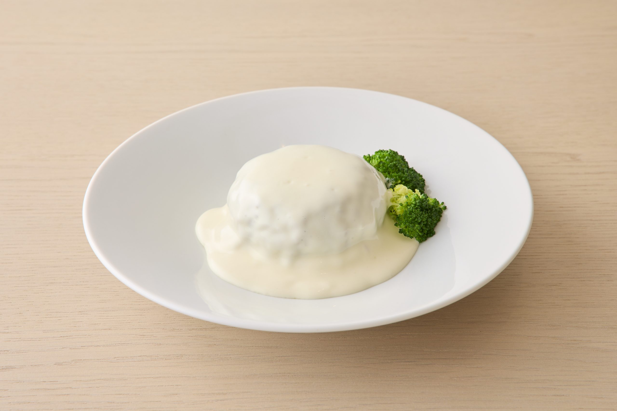 よつ葉のとろけるチーズソースのハンバーグ　ランチセット