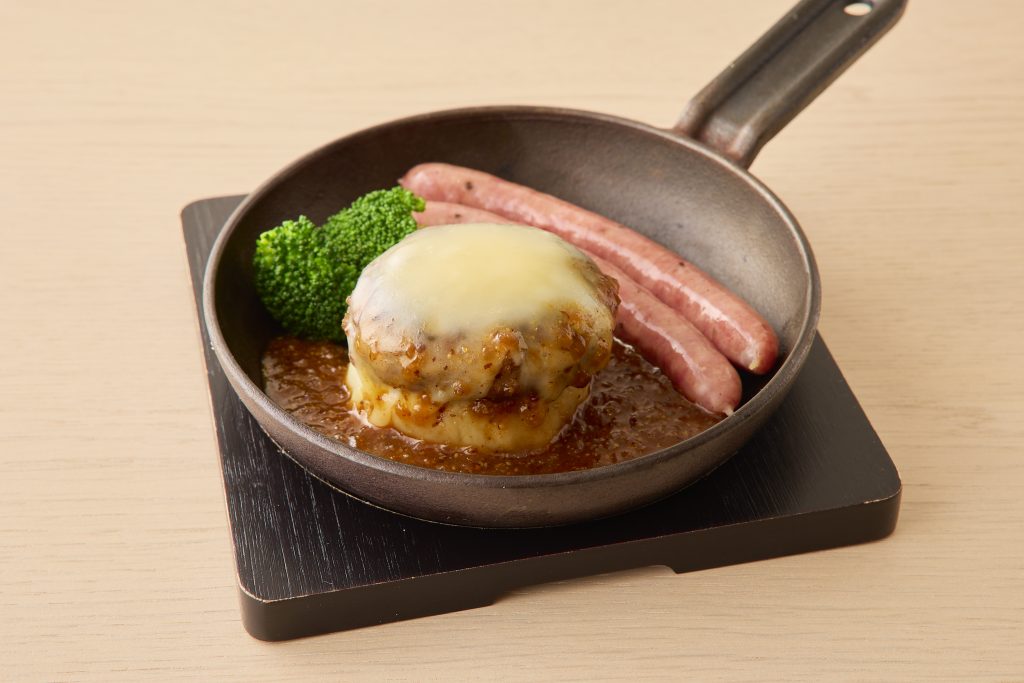 手仕込みハンバーグの熟成ゴーダチーズ焼き 粗挽きソーセージのグリル添え ランチセット