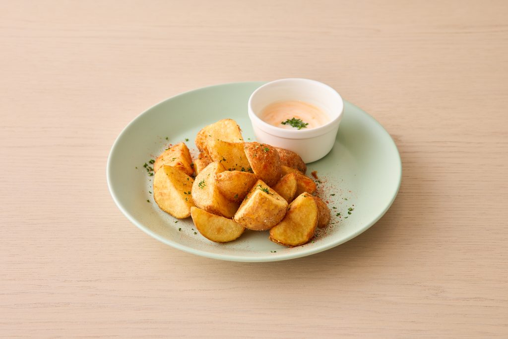 北海道産フライドポテト　ヨーグルトチリソースディップ