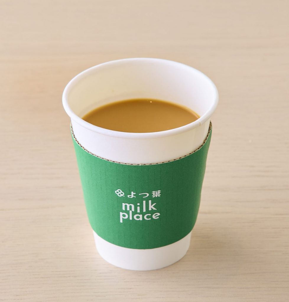 テイクアウトホットコーヒー(生クリーム入り)