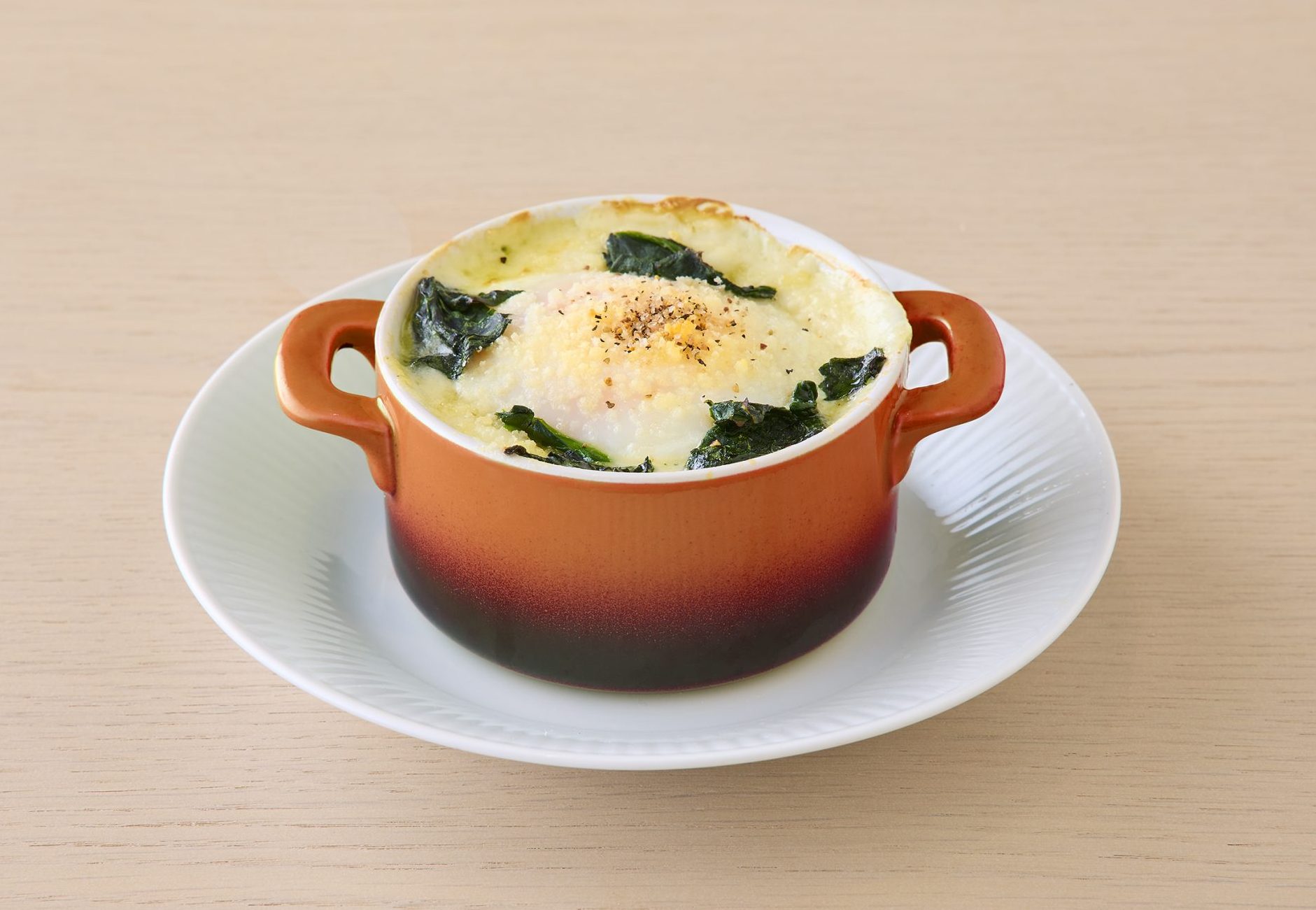 ほうれん草と温玉の小さなミルクグラタン