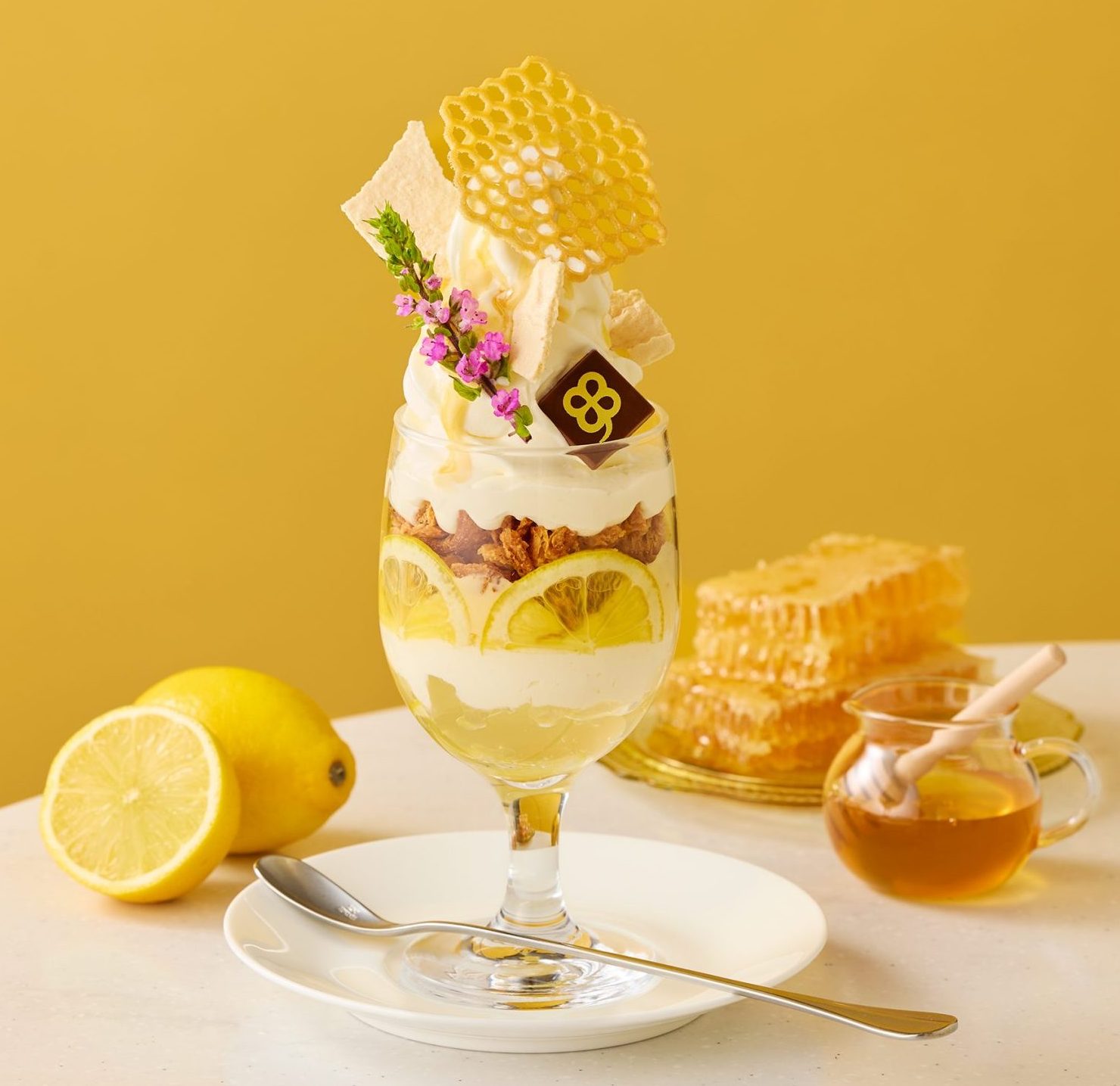 はちみつとレモンのパフェ