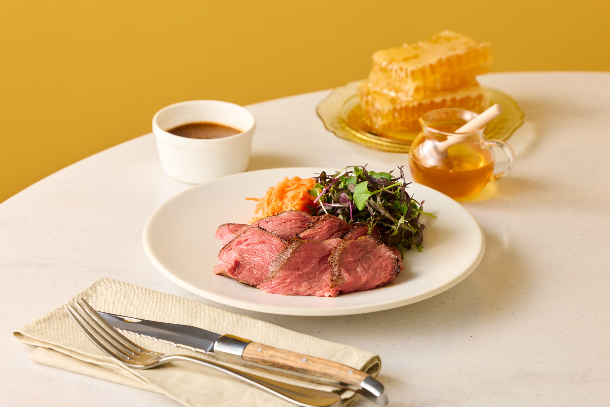 バターローストビーフ～ハニーマスタードソース～